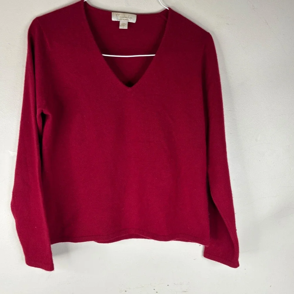 Mainbocher Sweater Womens L Red 100% Cashmere V-Neck Long Sleeve Knit Pullover